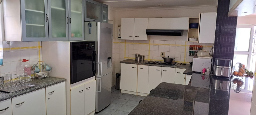 3 Bedroom Property for Sale in Strandfontein Village Western Cape